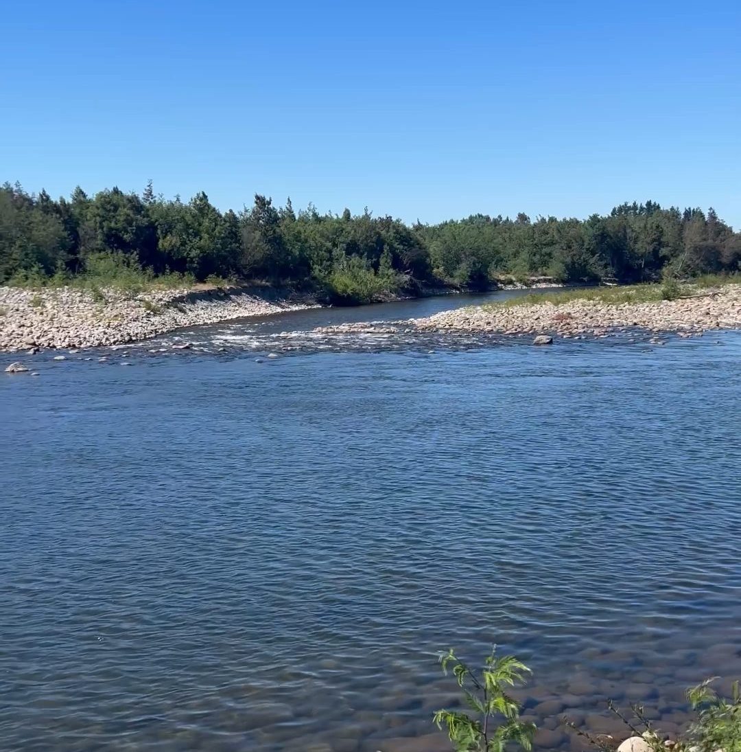 El río Diguillín a su paso por el valle