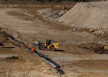 REGANTES DENUNCIAN EXTRACCIÓN ILEGAL DE ÁRIDOS