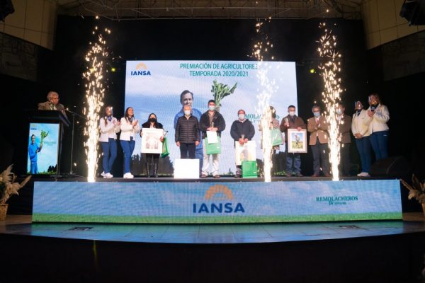 Empresas Iansa celebró con 450 productores de remolacha y porotos